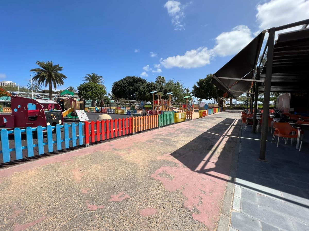 Muelle Deportivo Las Palmas / Gran Canaria